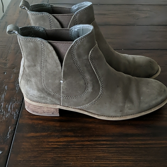 Nine West booties - Picture 3 of 6